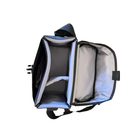 Canon 200ES EOS Shoulder Bag Camera Bag With Spare Camera Strap - Picture 3 of 12